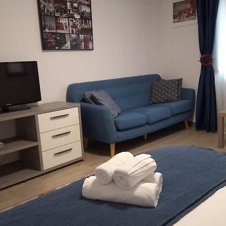 Villa 38 Silviu Apartment Bukarest Kültér fotó