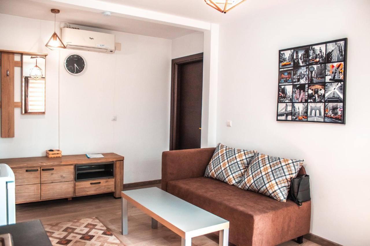 Villa 38 Silviu Apartment Bukarest Kültér fotó