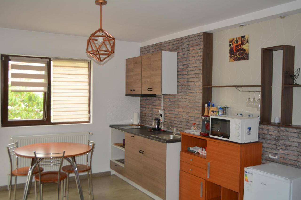 Villa 38 Silviu Apartment Bukarest Kültér fotó