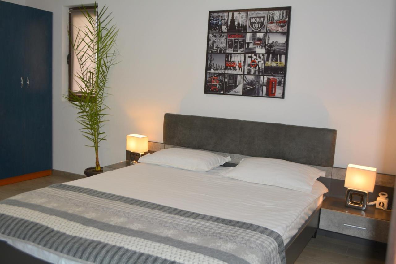 Villa 38 Silviu Apartment Bukarest Kültér fotó