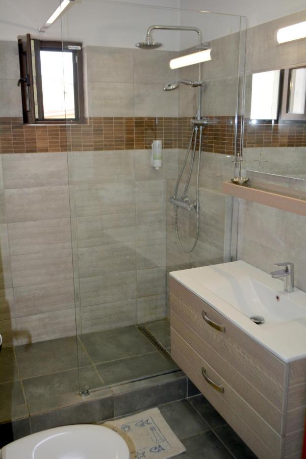 Villa 38 Silviu Apartment Bukarest Kültér fotó