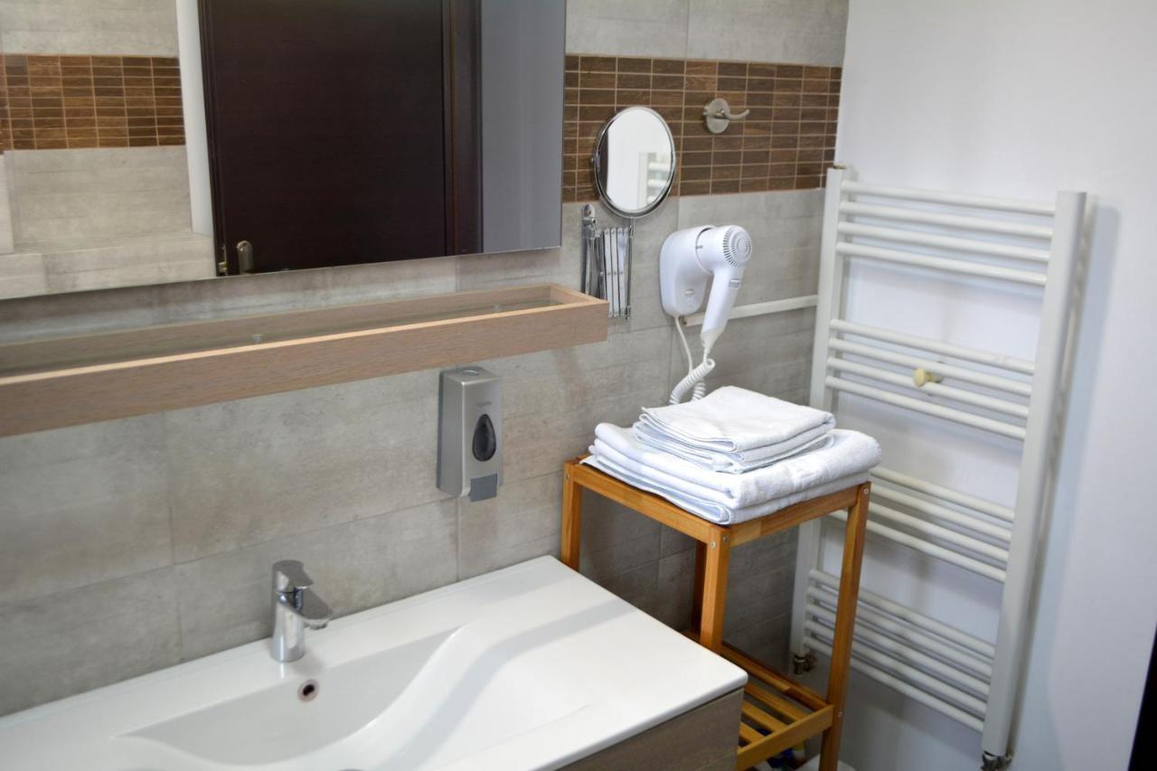Villa 38 Silviu Apartment Bukarest Kültér fotó