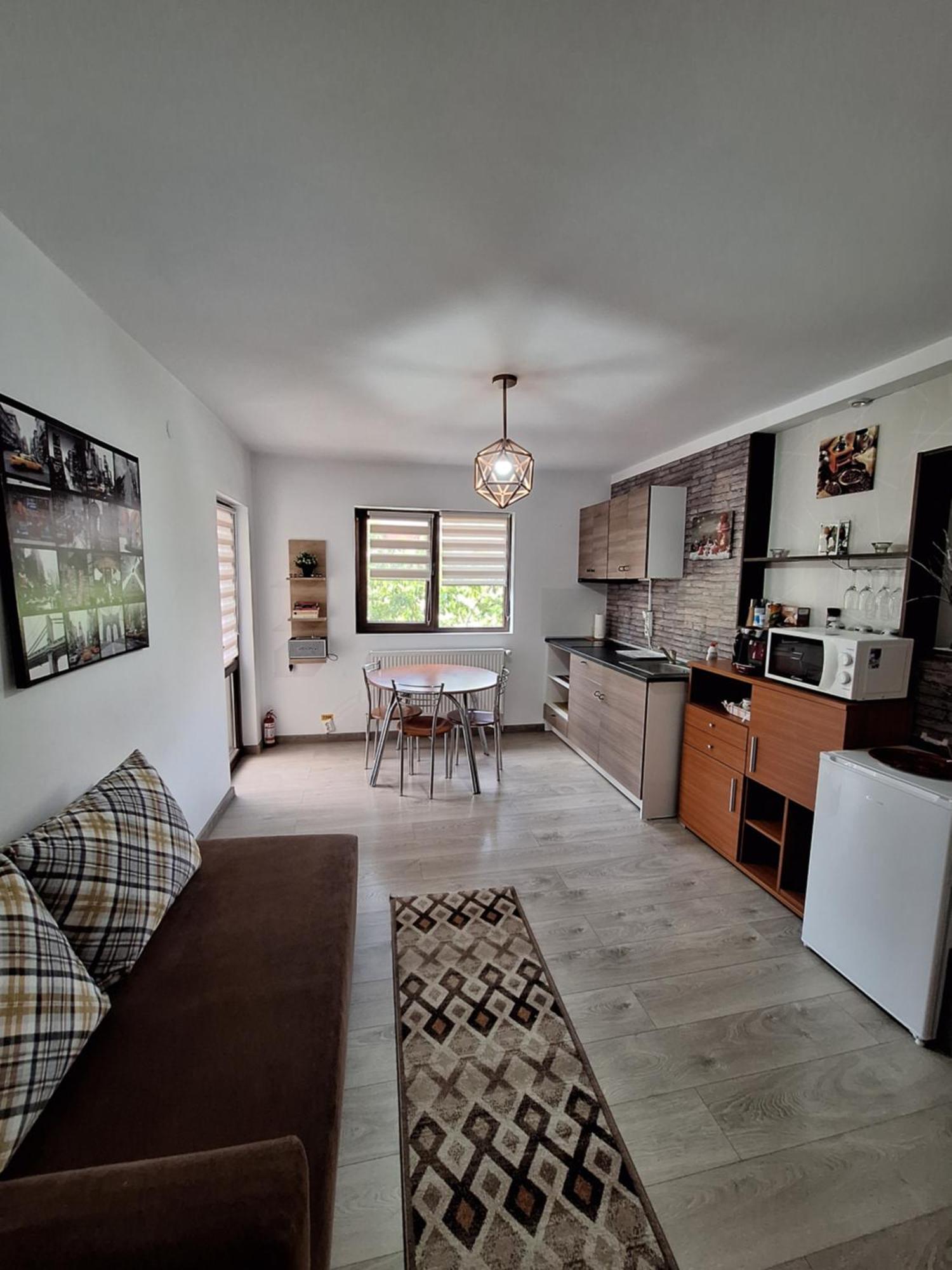 Villa 38 Silviu Apartment Bukarest Kültér fotó
